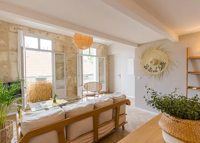 Spacieux T3 Neuf Climatise - Centre Appartement