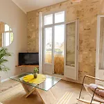 Spacieux T3 Neuf Climatise - Centre *